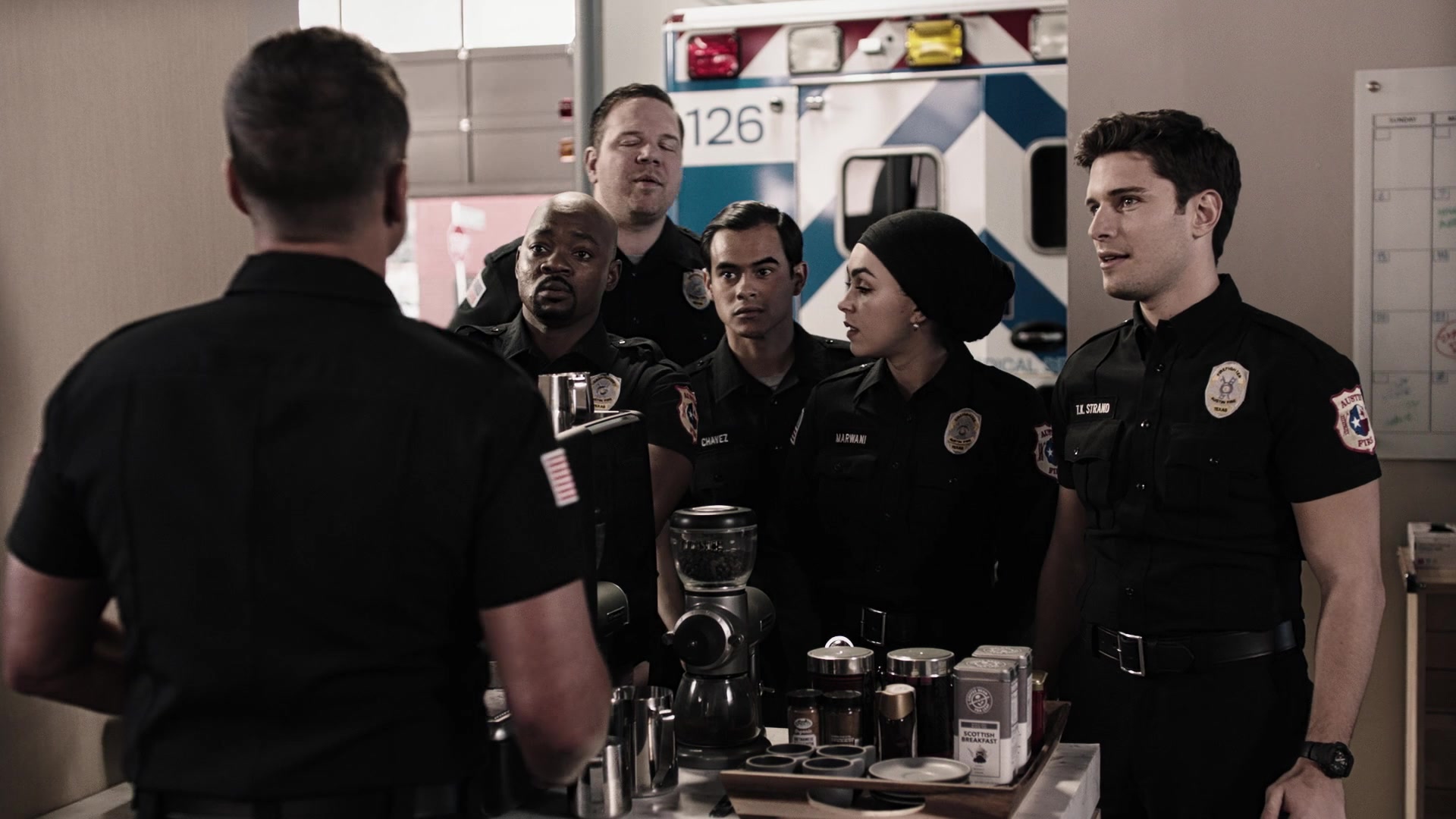 9-1-1_Lone_Star_S01E07_1080p_005206.jpg