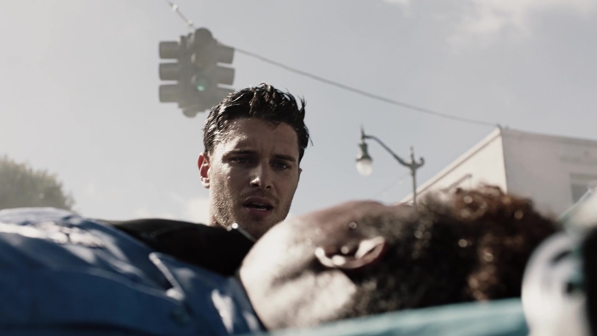 9-1-1_Lone_Star_S01E10_1080p_002954.jpg