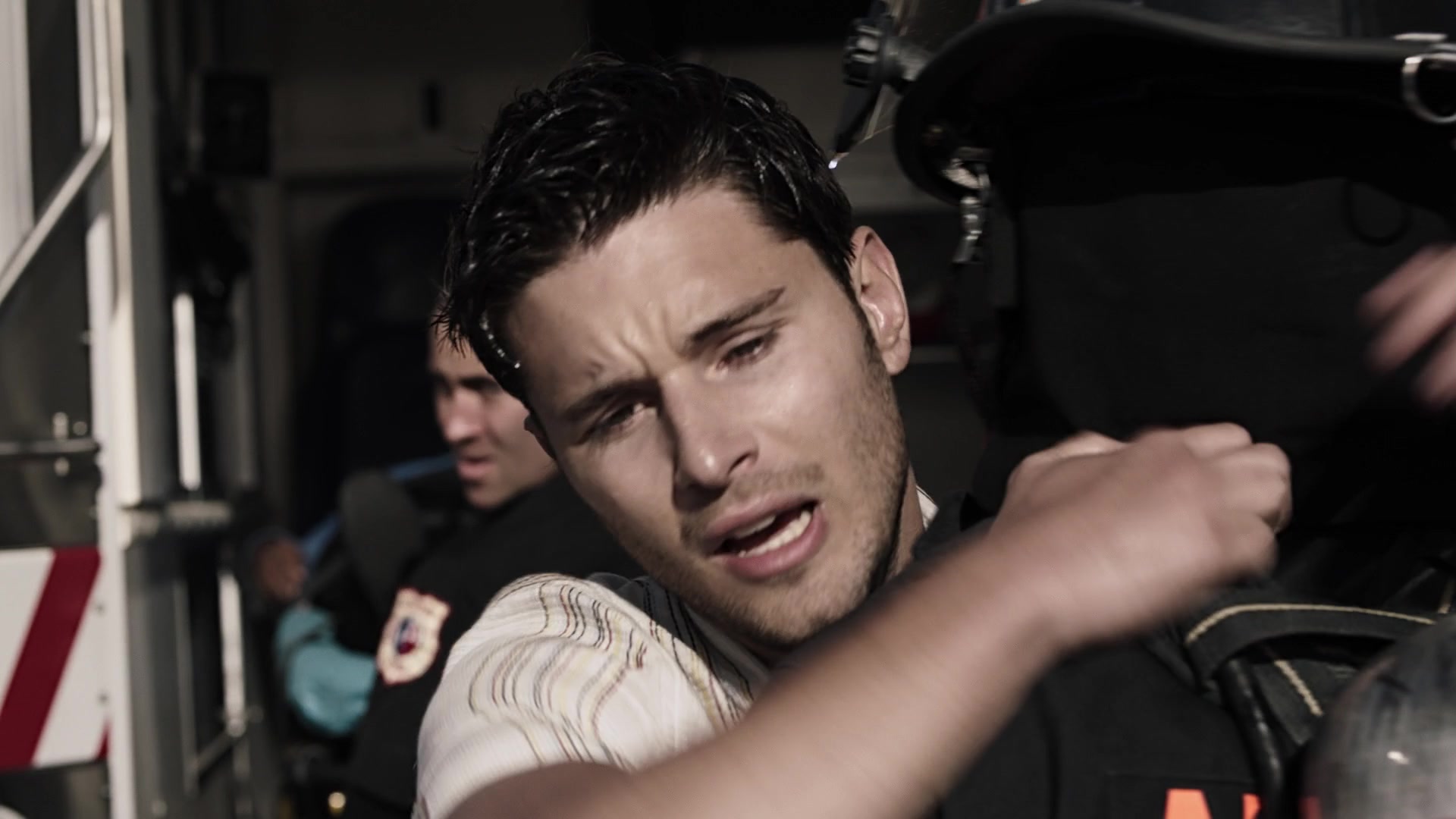 9-1-1_Lone_Star_S01E10_1080p_002981.jpg