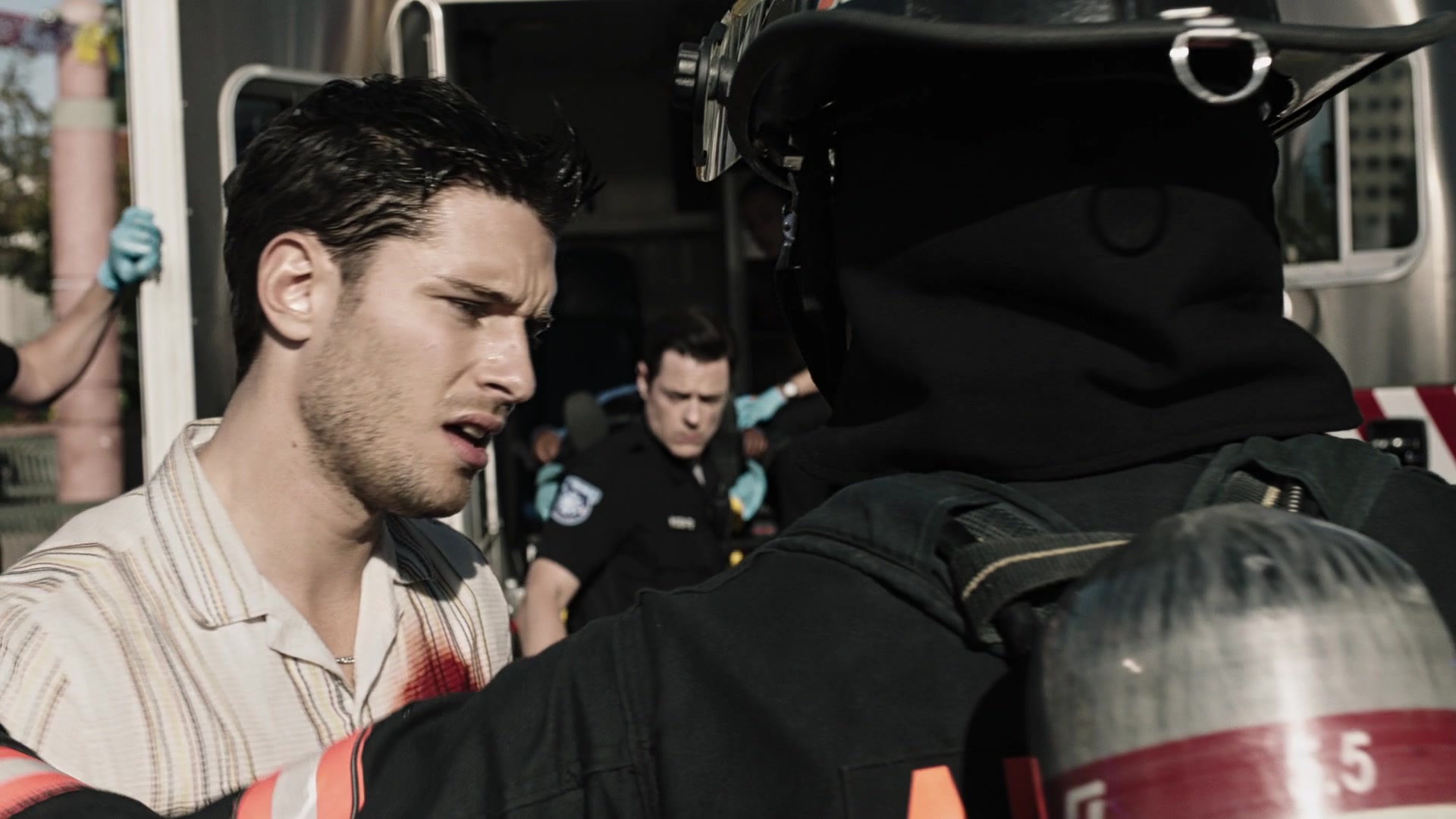 9-1-1_Lone_Star_S01E10_1080p_003005.jpg