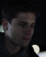 9-1-1_Lone_Star_S01E01_1080p_001662.jpg