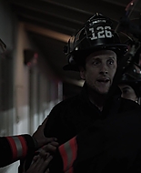 9-1-1_Lone_Star_S01E02_1080p_004723.jpg