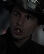 9-1-1_Lone_Star_S01E02_1080p_004735.jpg