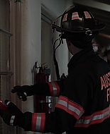 9-1-1_Lone_Star_S01E02_1080p_004760.jpg