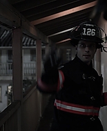 9-1-1_Lone_Star_S01E02_1080p_004762.jpg