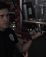 9-1-1_Lone_Star_S01E03_1080p_004959.jpg