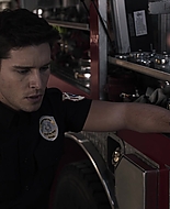 9-1-1_Lone_Star_S01E03_1080p_005007.jpg