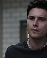 9-1-1_Lone_Star_S01E09_1080p_004147.jpg