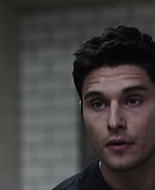 9-1-1_Lone_Star_S01E09_1080p_004167.jpg
