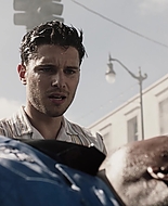 9-1-1_Lone_Star_S01E10_1080p_002952.jpg