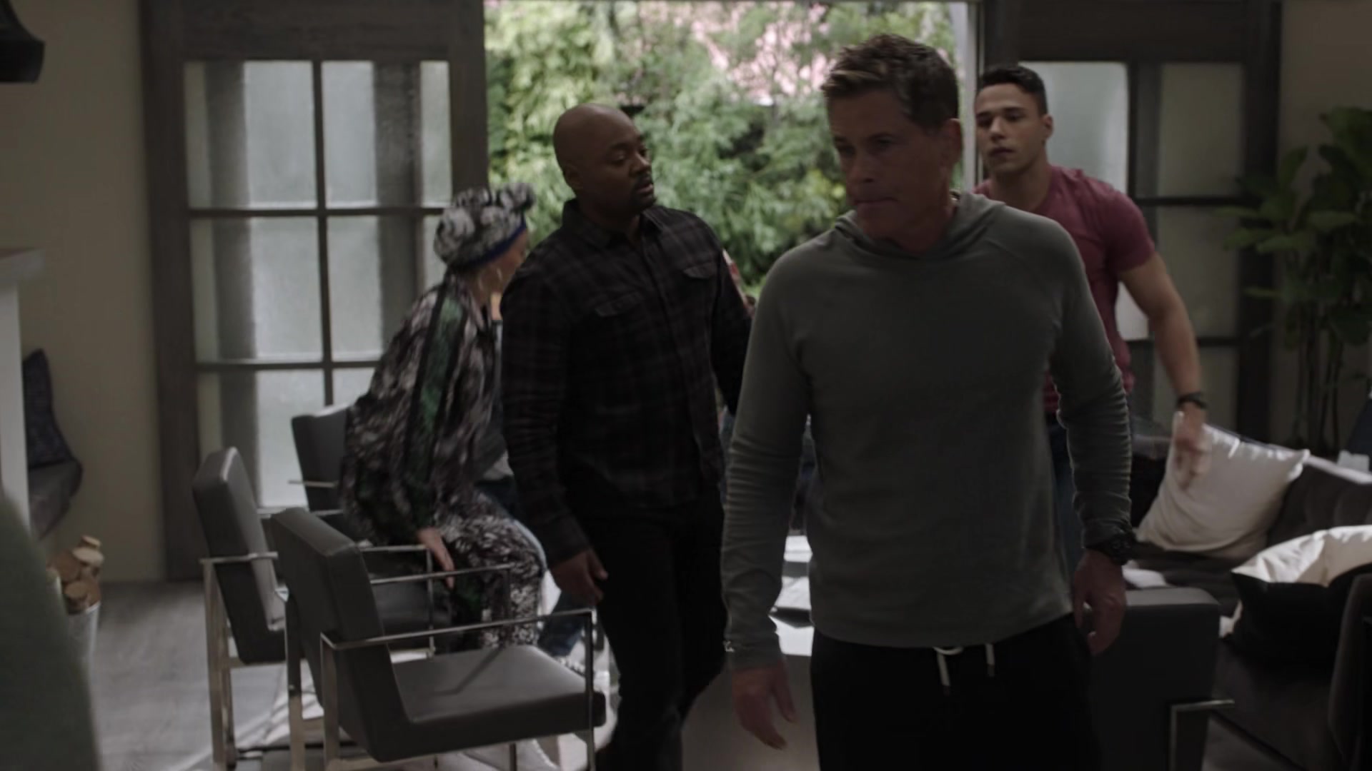9-1-1_Lone_Star_S02E10_1080p_RRA_005261.jpg