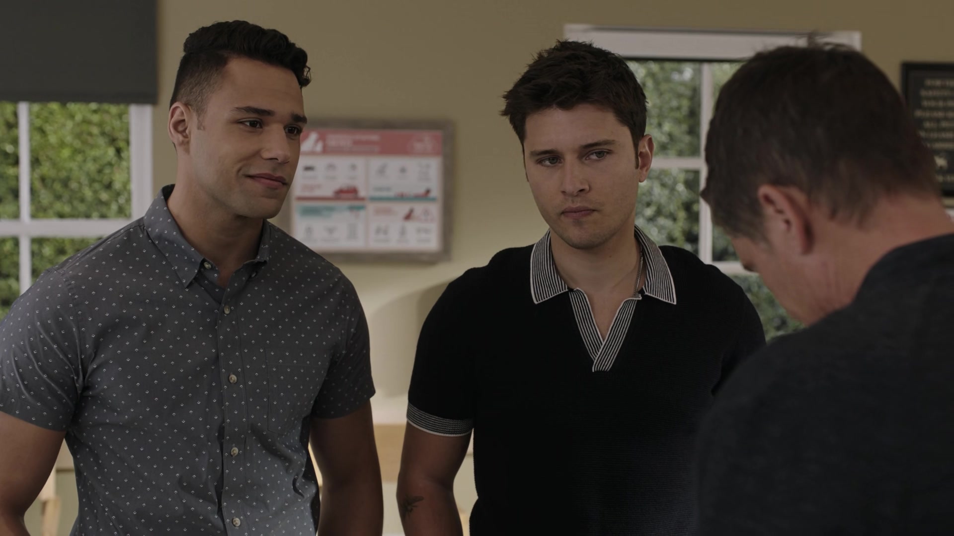 9-1-1_Lone_Star_S02E10_1080p_RRA_005719.jpg