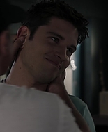 9-1-1_Lone_Star_S02E10_1080p_RRA_000498.jpg