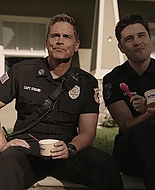 9-1-1_Lone_Star_S02E10_1080p_RRA_006014.jpg