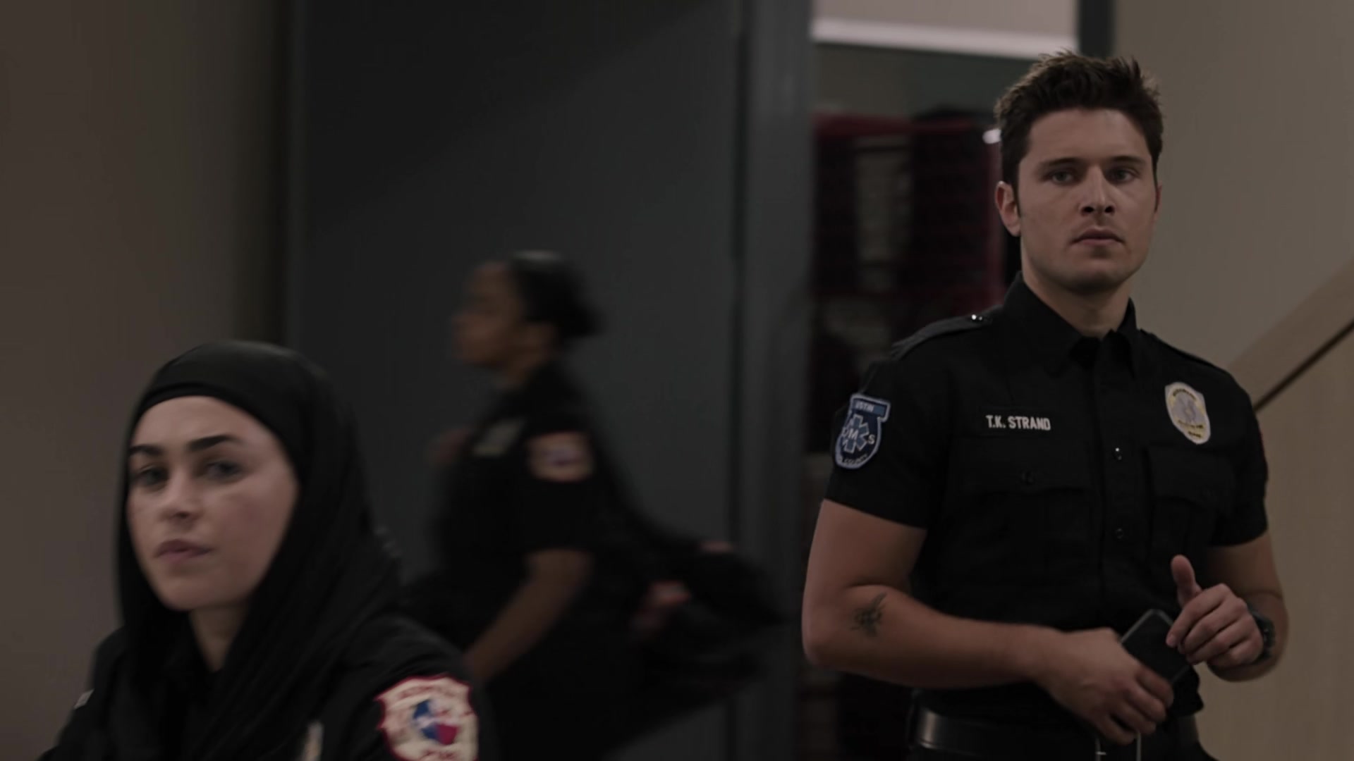 9-1-1_Lone_Star_S02E12_1080p_RRA_001511.jpg