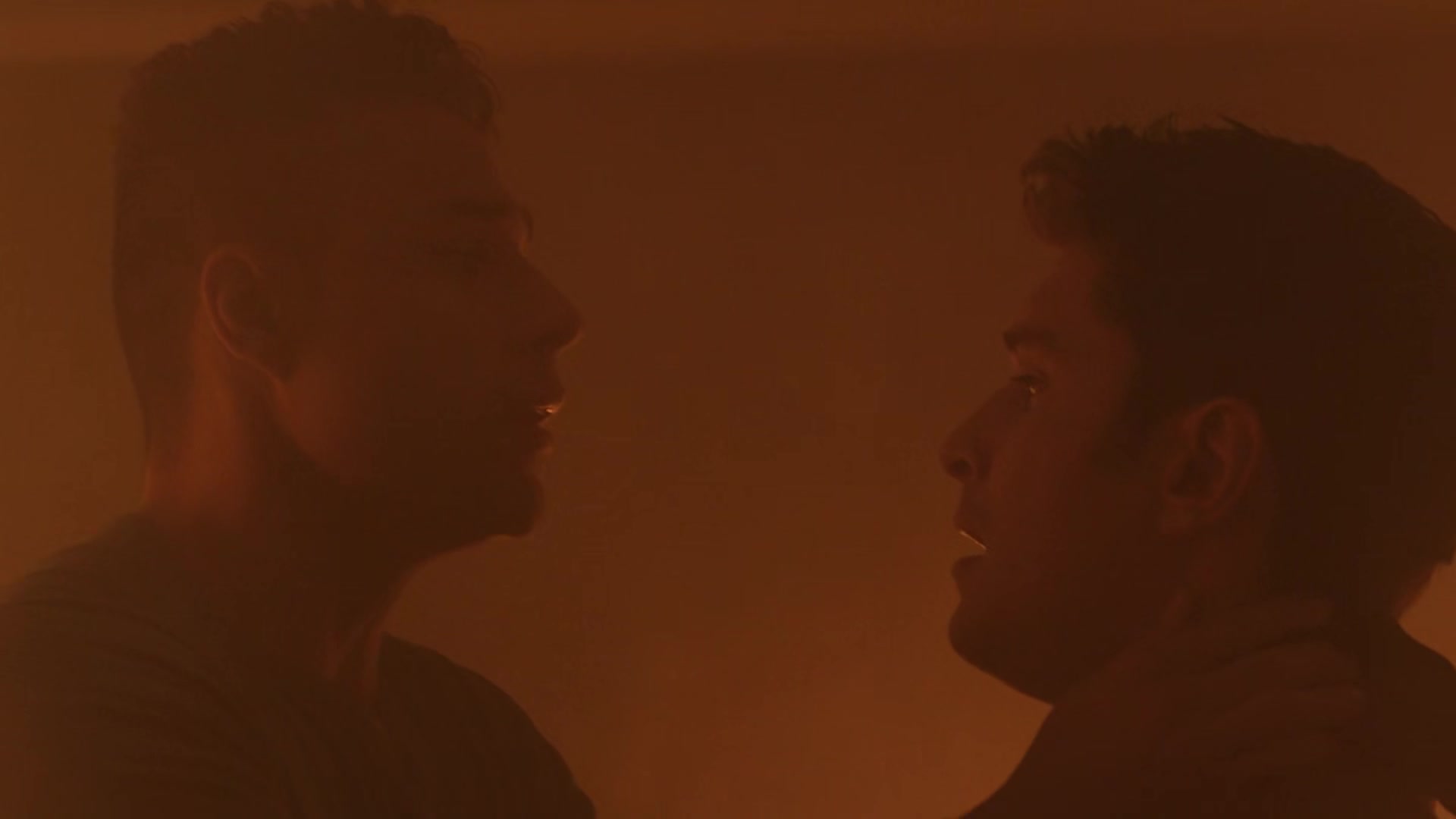 9-1-1_Lone_Star_S02E12_1080p_RRA_005450.jpg