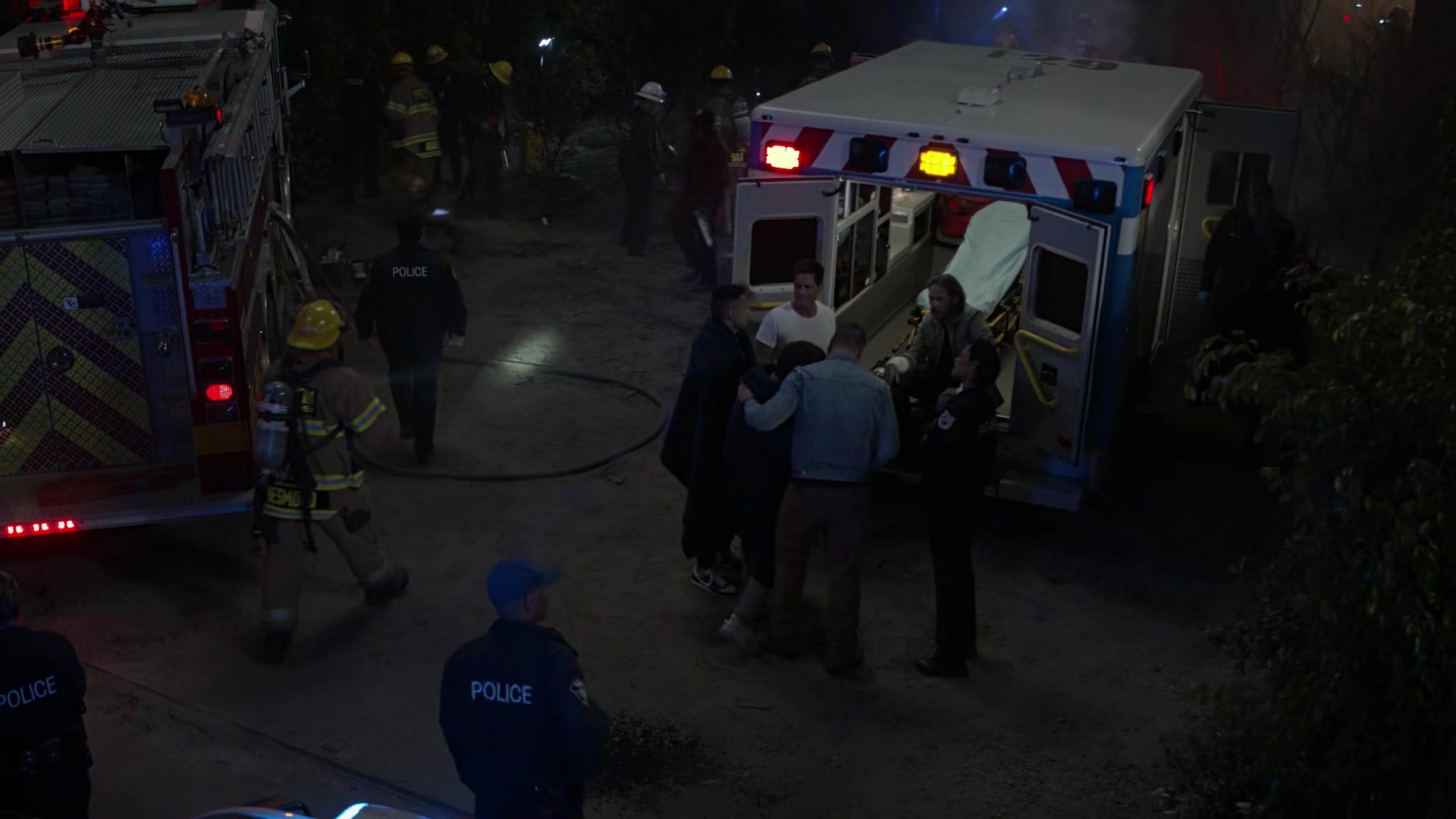 9-1-1_Lone_Star_S02E12_1080p_RRA_005875.jpg