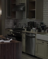 9-1-1_Lone_Star_S02E12_1080p_RRA_002415.jpg