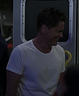 9-1-1_Lone_Star_S02E12_1080p_RRA_005850.jpg