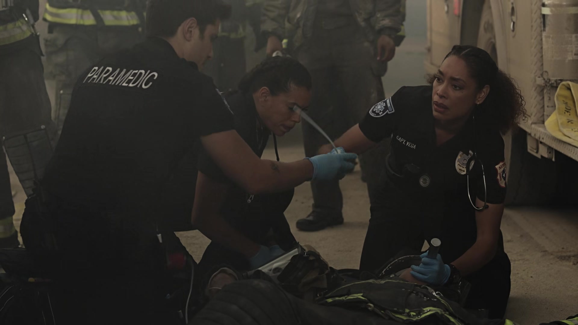 9-1-1_Lone_Star_S02E14_1080p_RRA_005053.jpg
