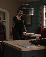 9-1-1_Lone_Star_S02E14_1080p_RRA_001399.jpg