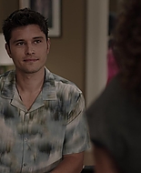 9-1-1_Lone_Star_S02E14_1080p_RRA_001534.jpg