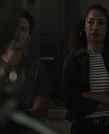 9-1-1_Lone_Star_S02E14_1080p_RRA_005943.jpg