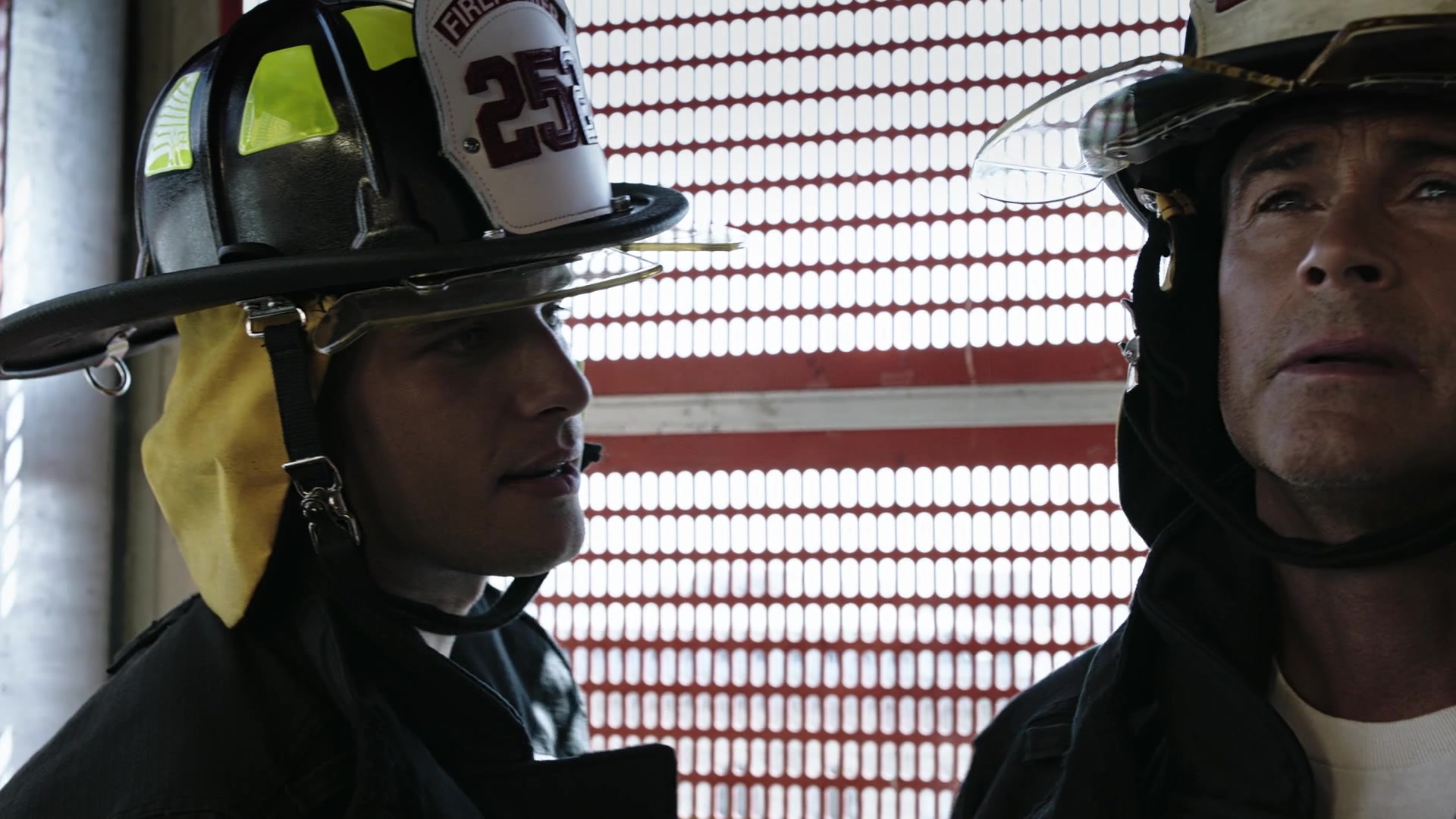9-1-1_Lone_Star_S01E01_1080p_000513.jpg 9-1-1_Lone_Star_S01E01_1080p_000513.jpg