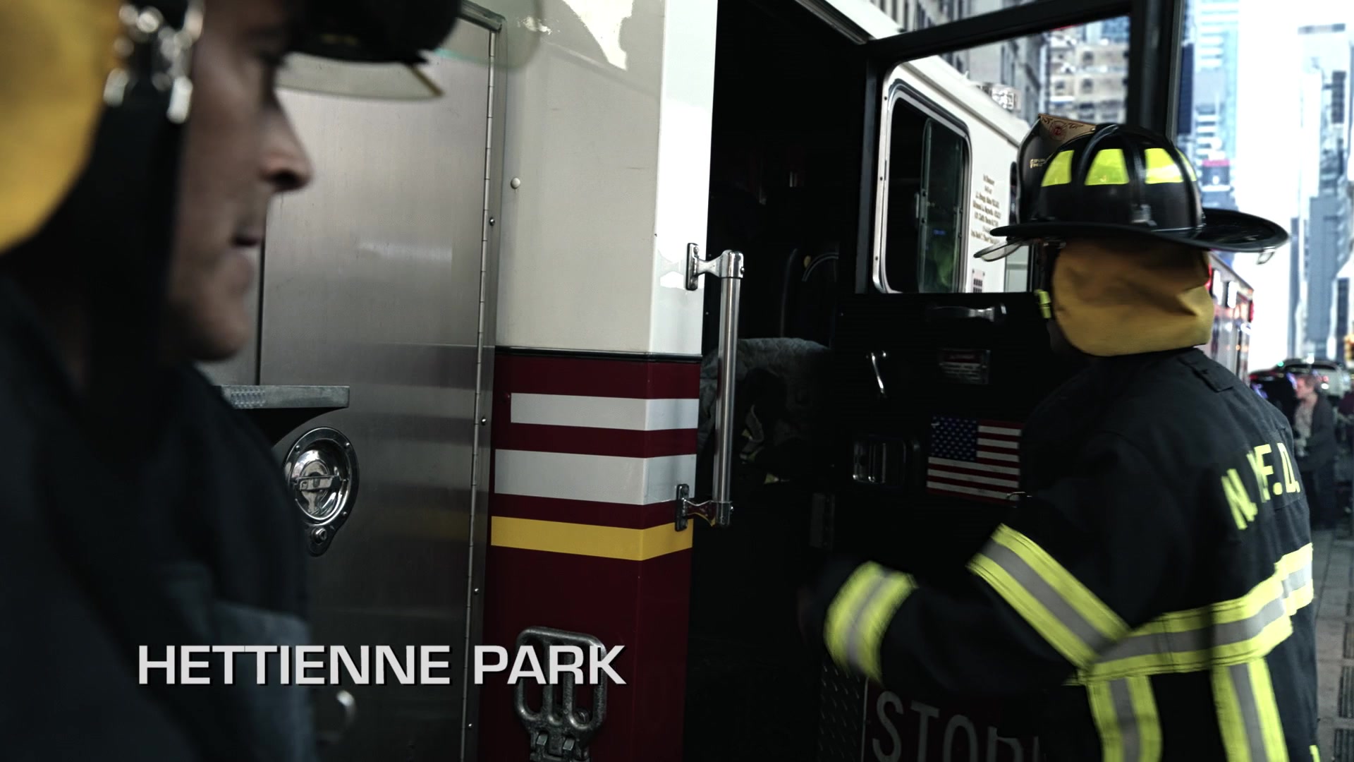 9-1-1_Lone_Star_S01E01_1080p_000651.jpg