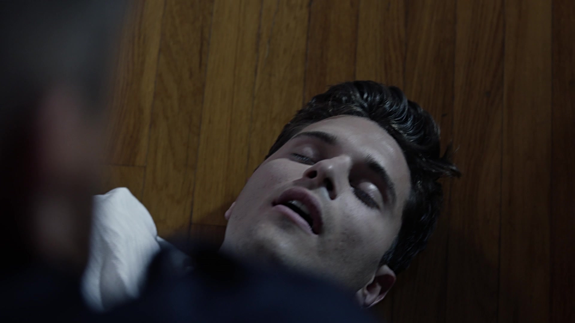 9-1-1_Lone_Star_S01E01_1080p_001387.jpg