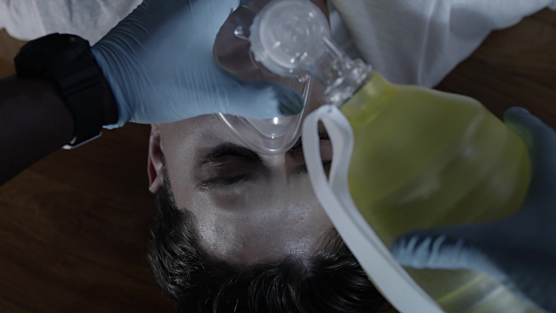9-1-1_Lone_Star_S01E01_1080p_001447.jpg