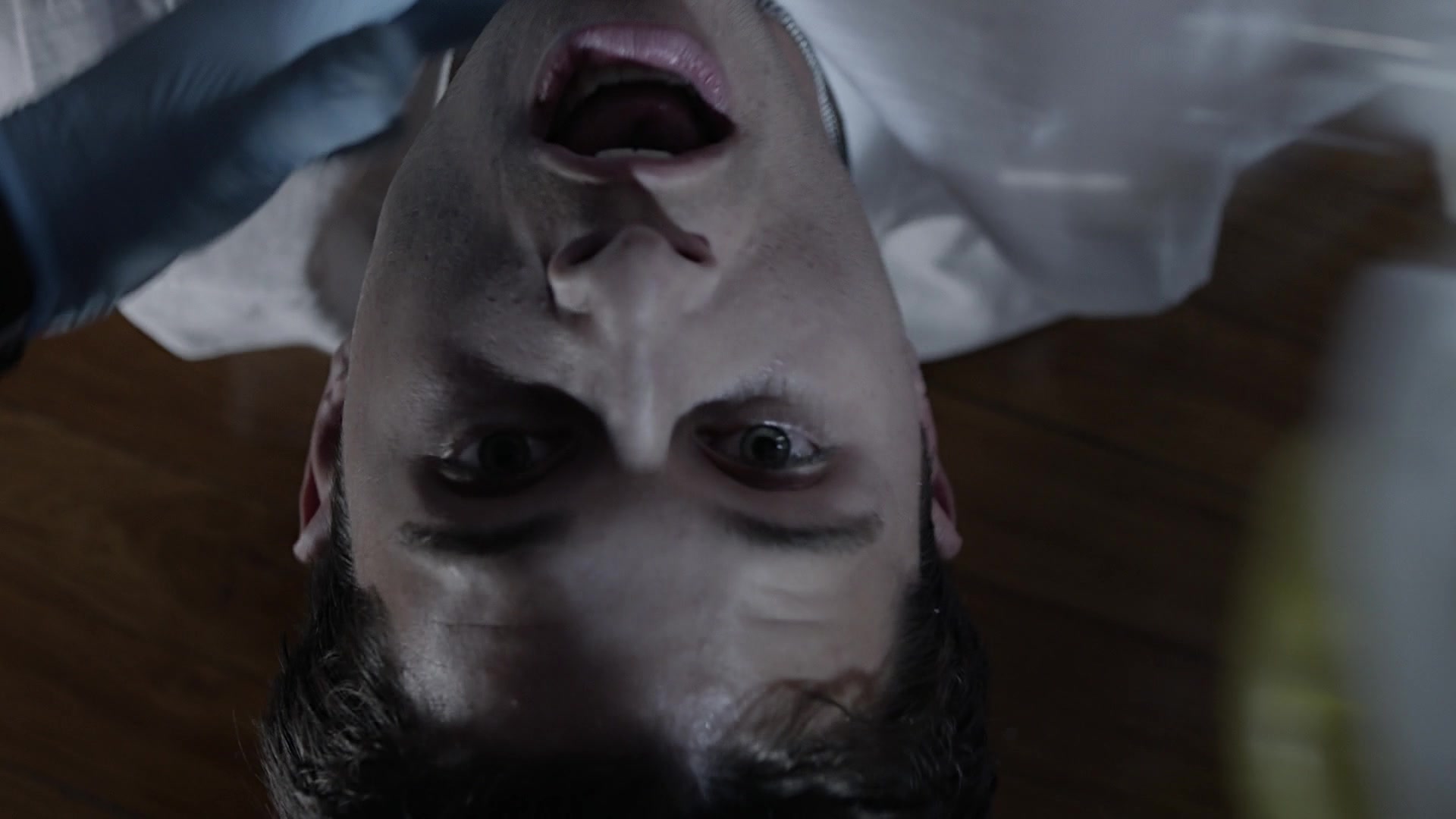 9-1-1_Lone_Star_S01E01_1080p_001449.jpg