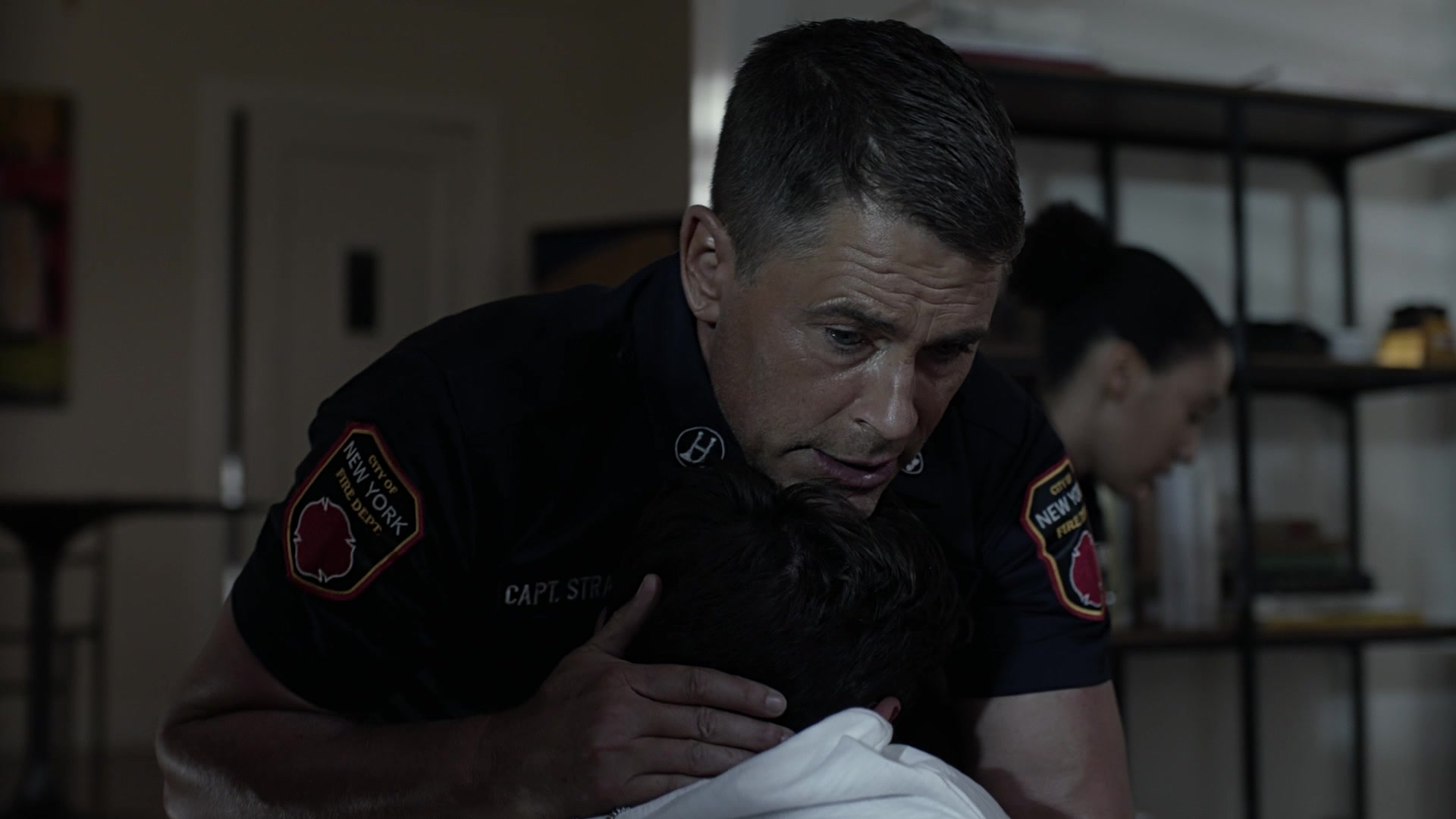 9-1-1_Lone_Star_S01E01_1080p_001487.jpg