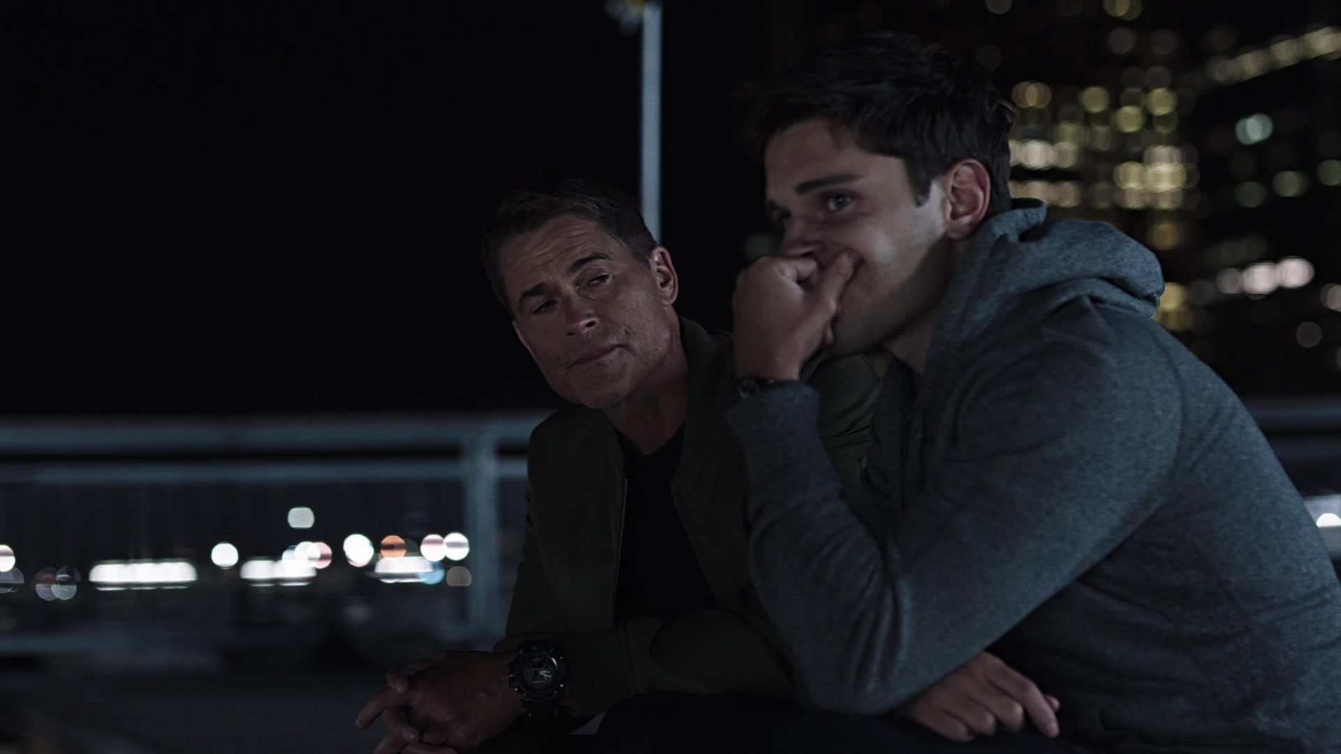 9-1-1_Lone_Star_S01E01_1080p_001500.jpg