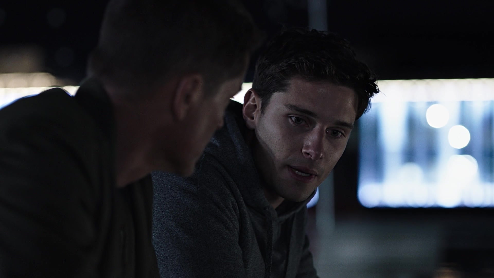 9-1-1_Lone_Star_S01E01_1080p_001528.jpg
