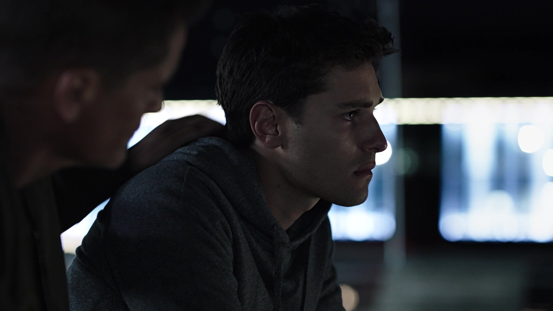 9-1-1_Lone_Star_S01E01_1080p_001603.jpg