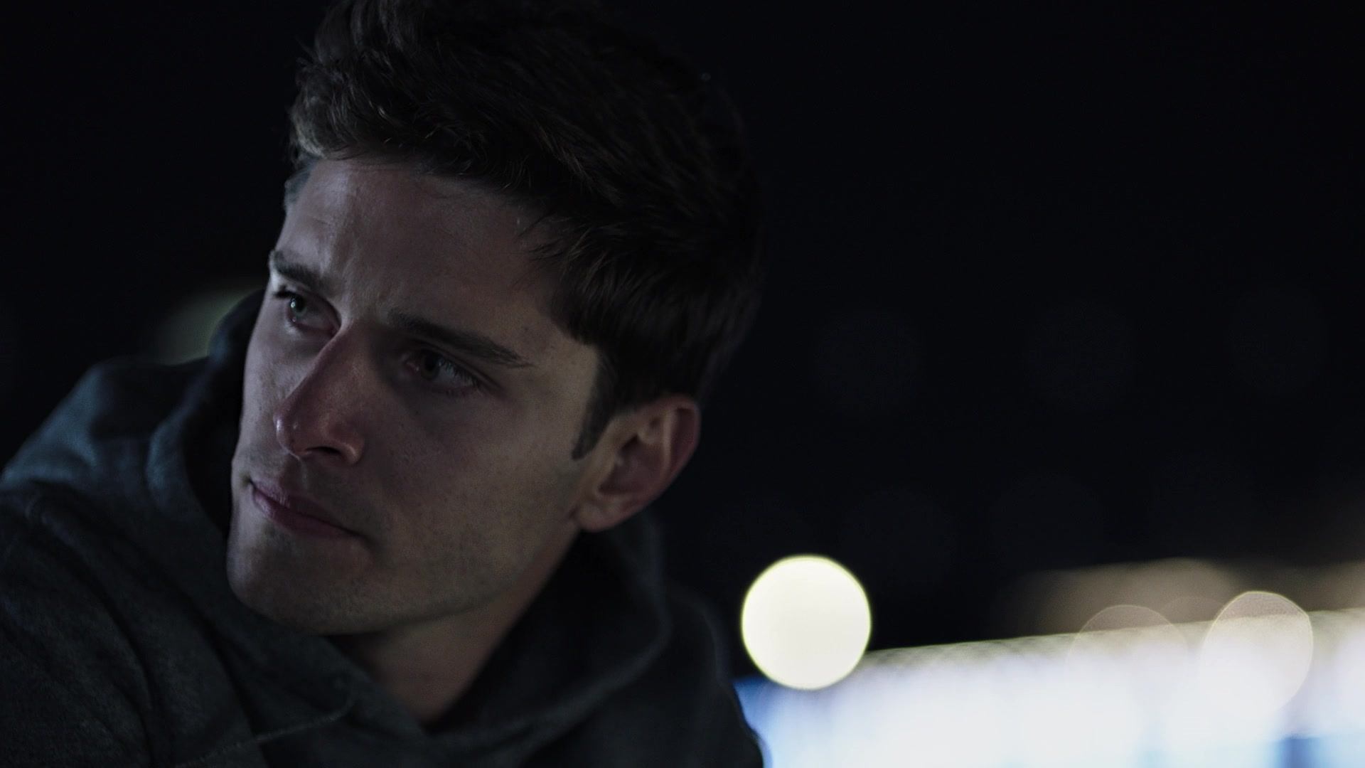 9-1-1_Lone_Star_S01E01_1080p_001614.jpg