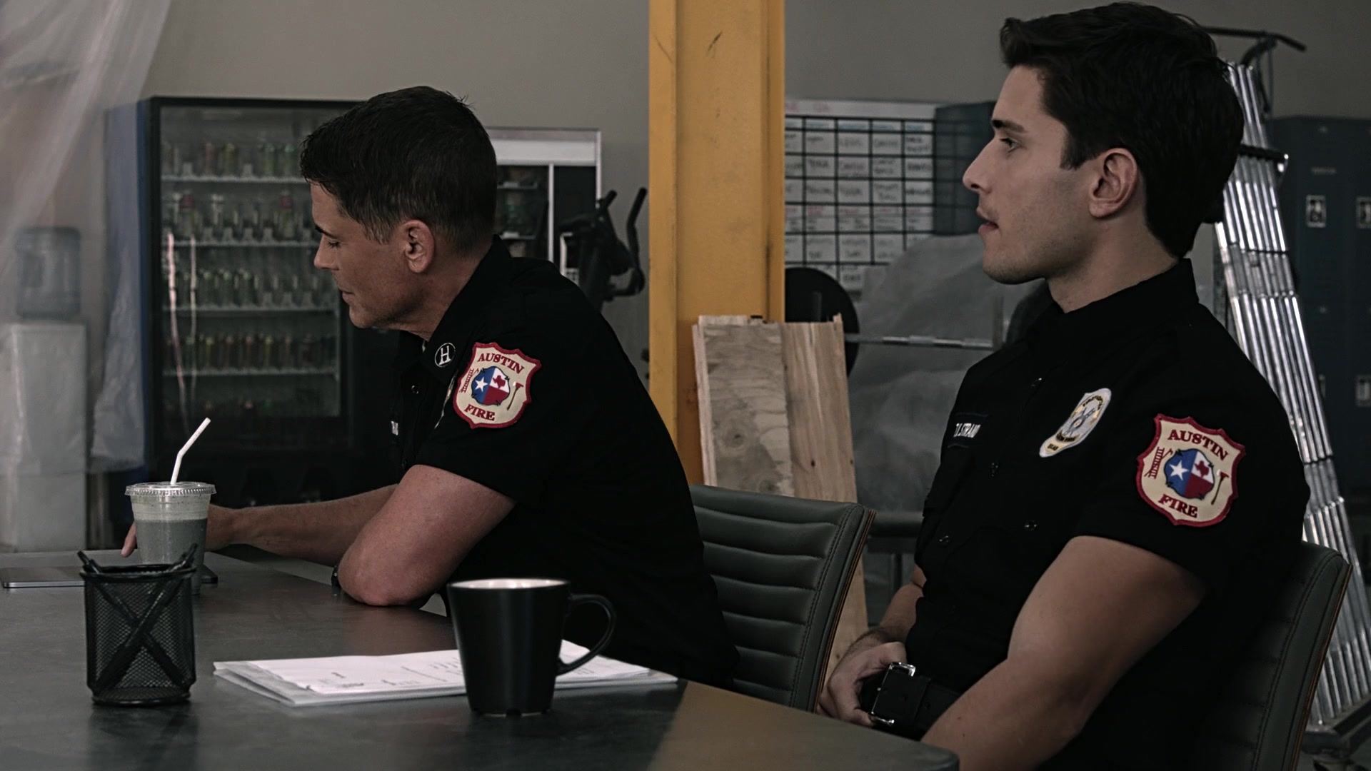 9-1-1_Lone_Star_S01E01_1080p_002141.jpg