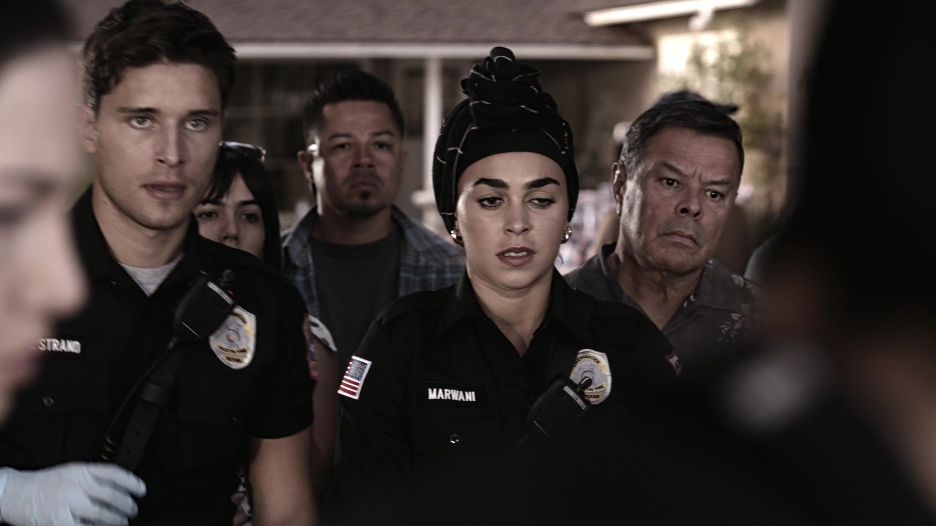 9-1-1_Lone_Star_S01E01_1080p_003693.jpg