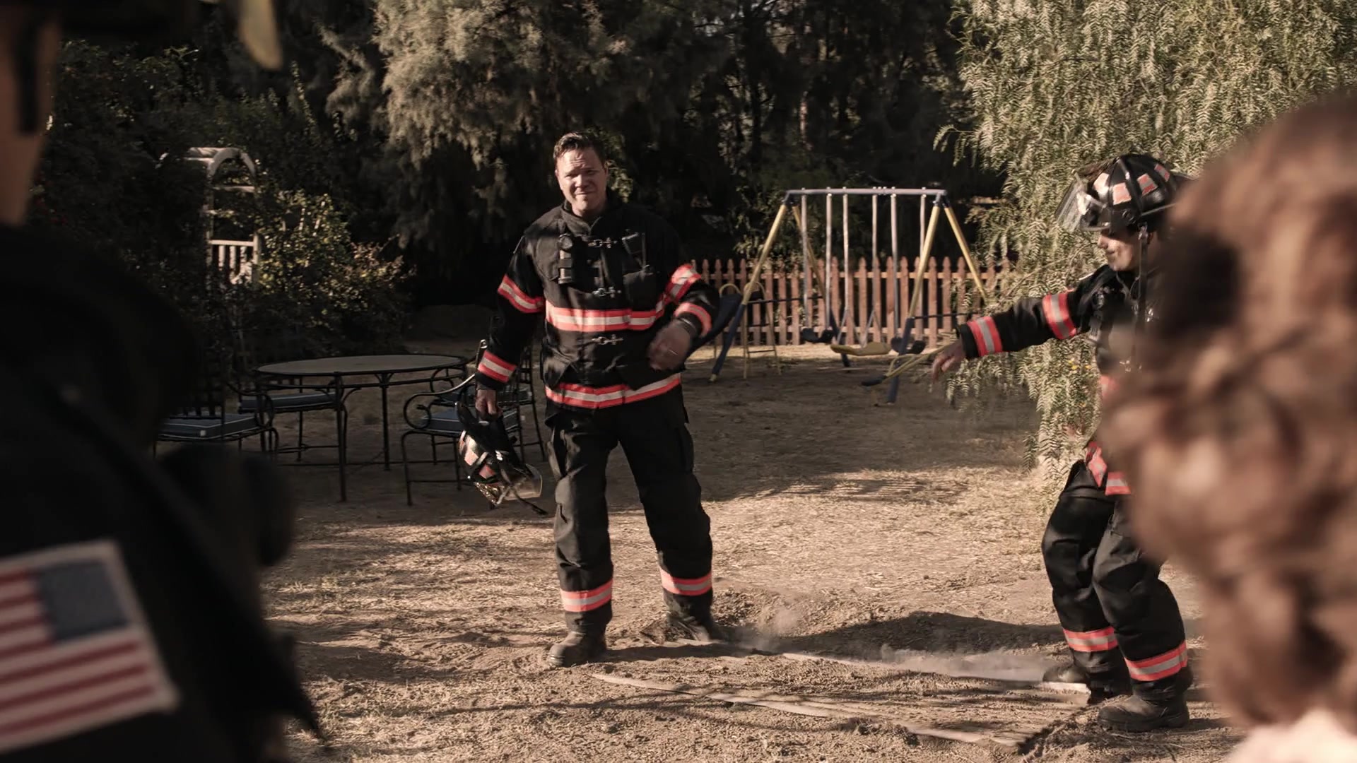 9-1-1_Lone_Star_S01E02_1080p_002743.jpg 9-1-1_Lone_Star_S01E02_1080p_002743.jpg