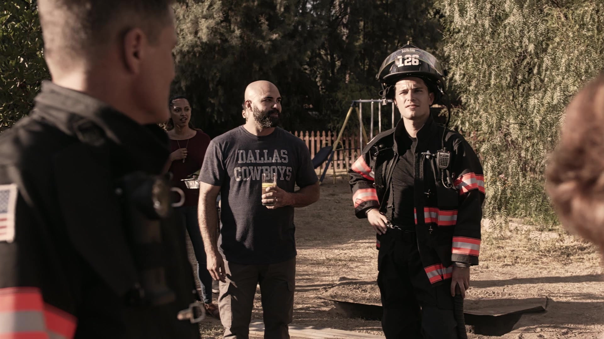 9-1-1_Lone_Star_S01E02_1080p_002858.jpg