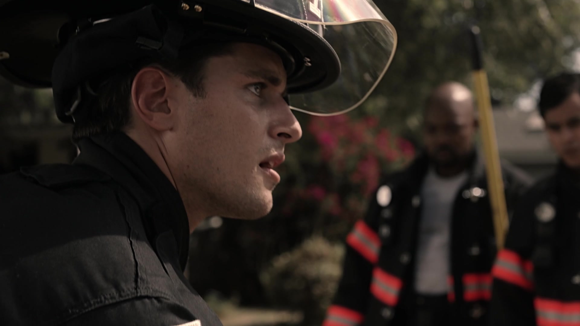 9-1-1_Lone_Star_S01E02_1080p_002914.jpg