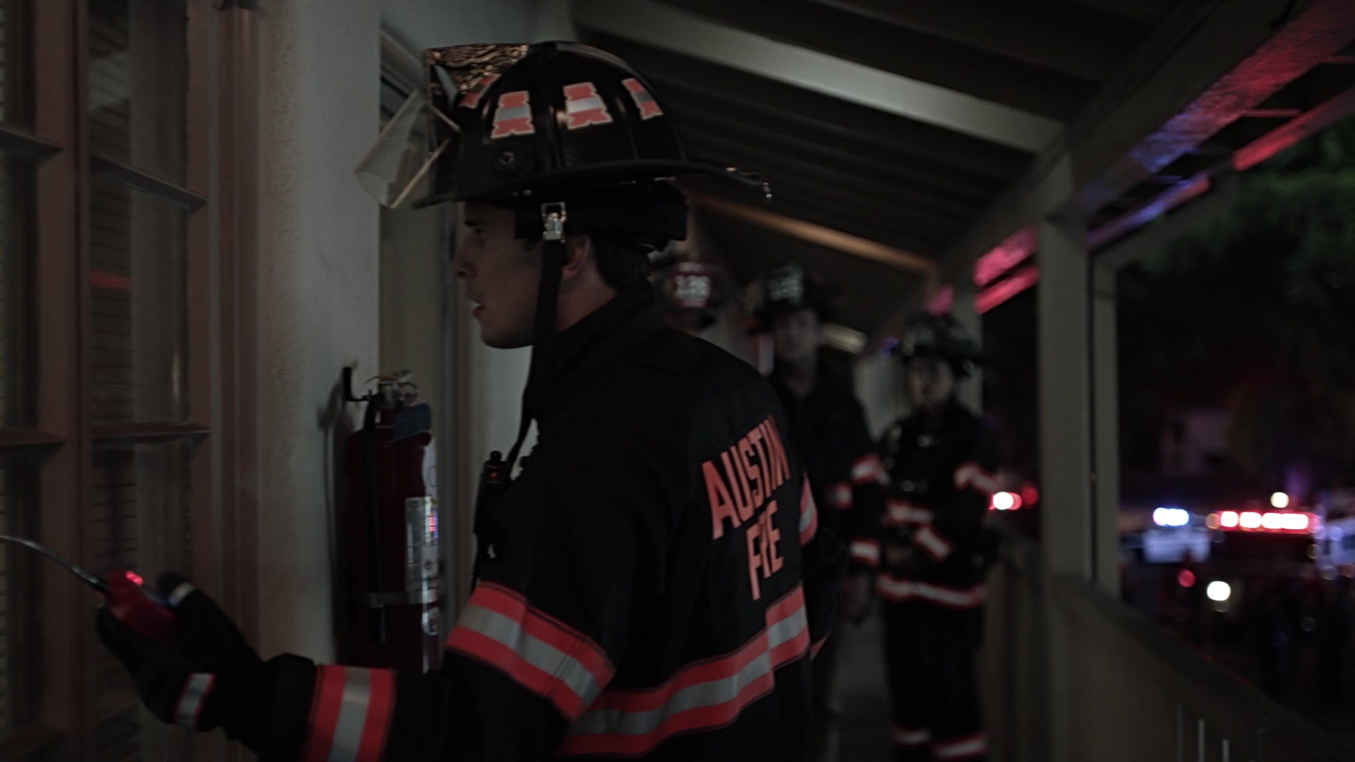 9-1-1_Lone_Star_S01E02_1080p_004755.jpg 9-1-1_Lone_Star_S01E02_1080p_004755.jpg
