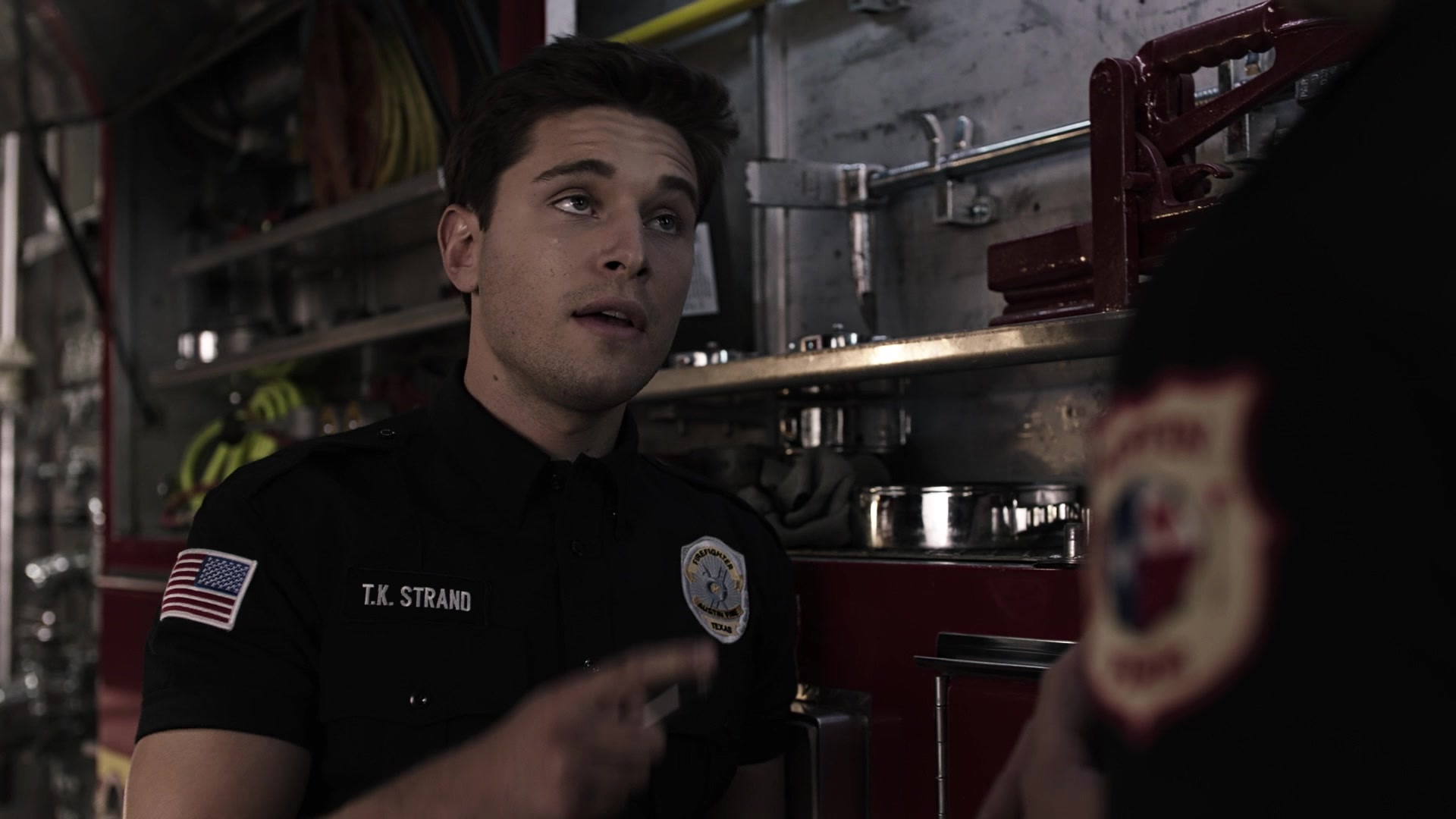 9-1-1_Lone_Star_S01E03_1080p_005058.jpg