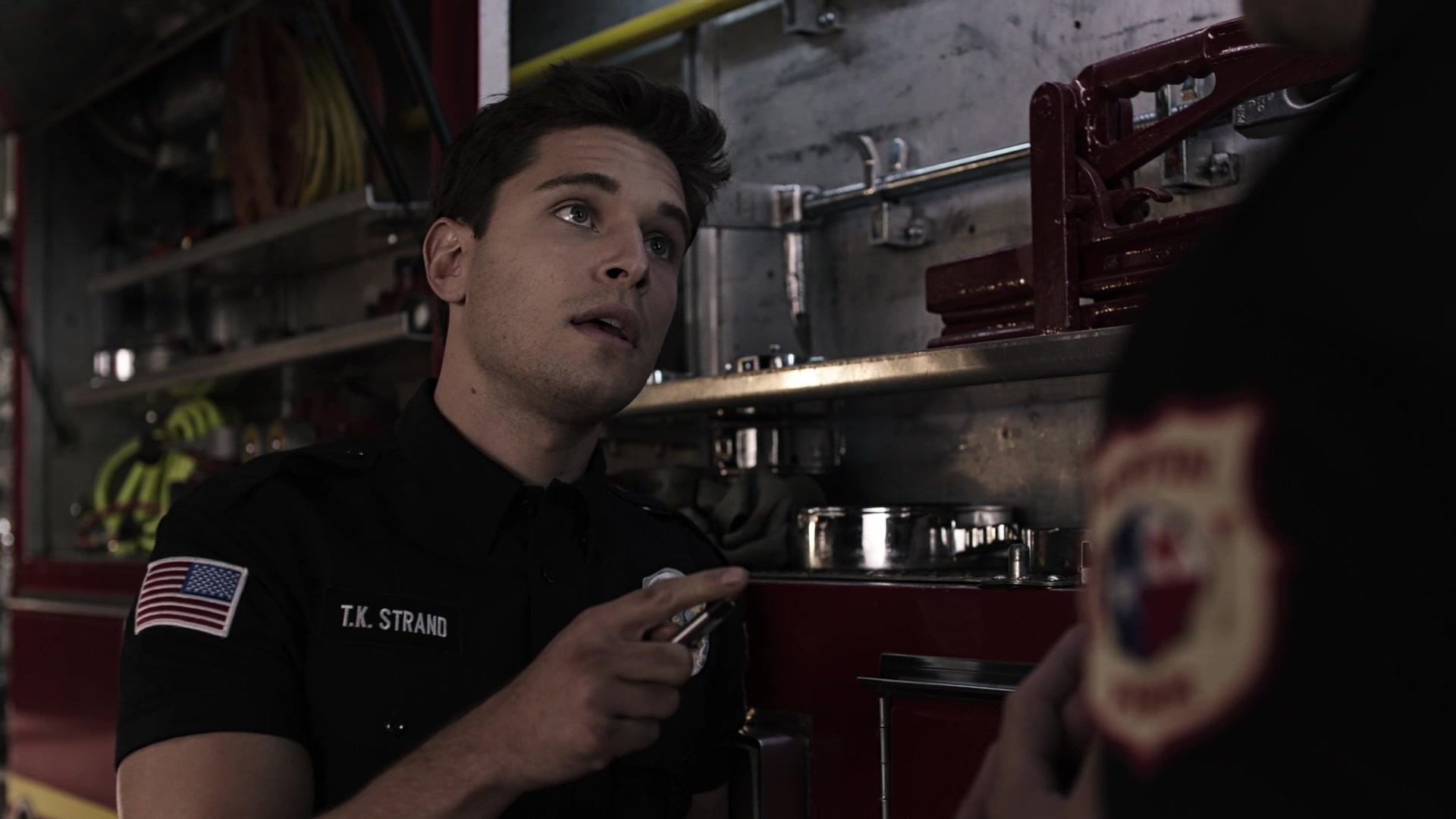 9-1-1_Lone_Star_S01E03_1080p_005061.jpg