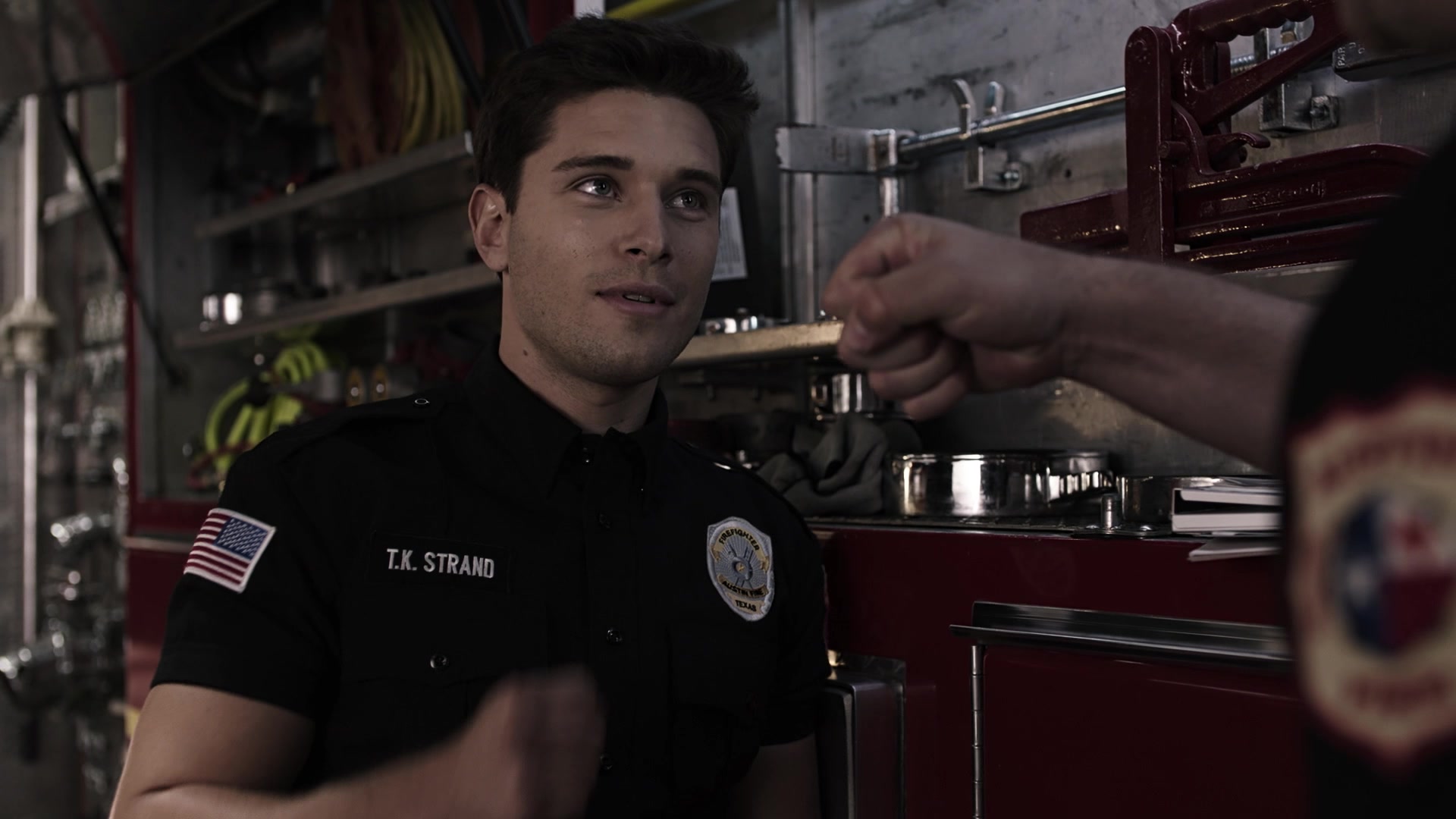 9-1-1_Lone_Star_S01E03_1080p_005077.jpg 9-1-1_Lone_Star_S01E03_1080p_005077.jpg