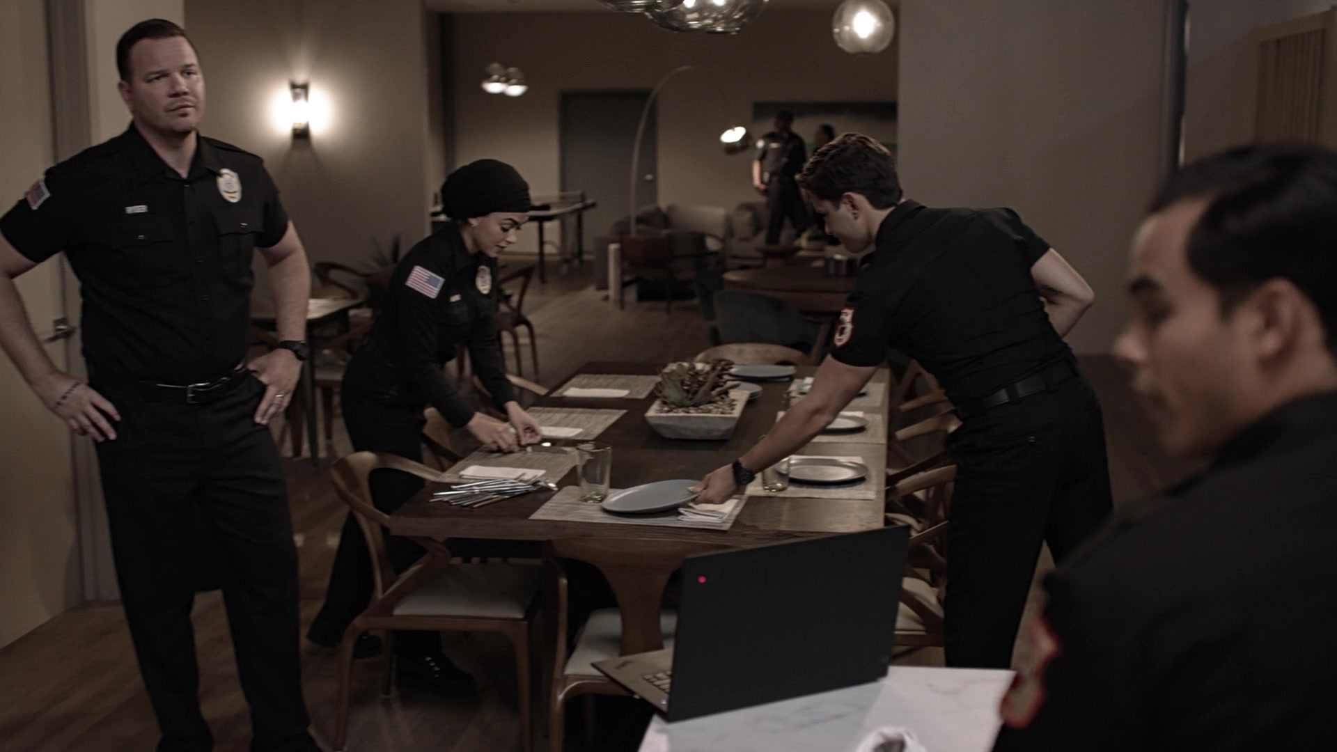 9-1-1_Lone_Star_S01E04_1080p_001344.jpg