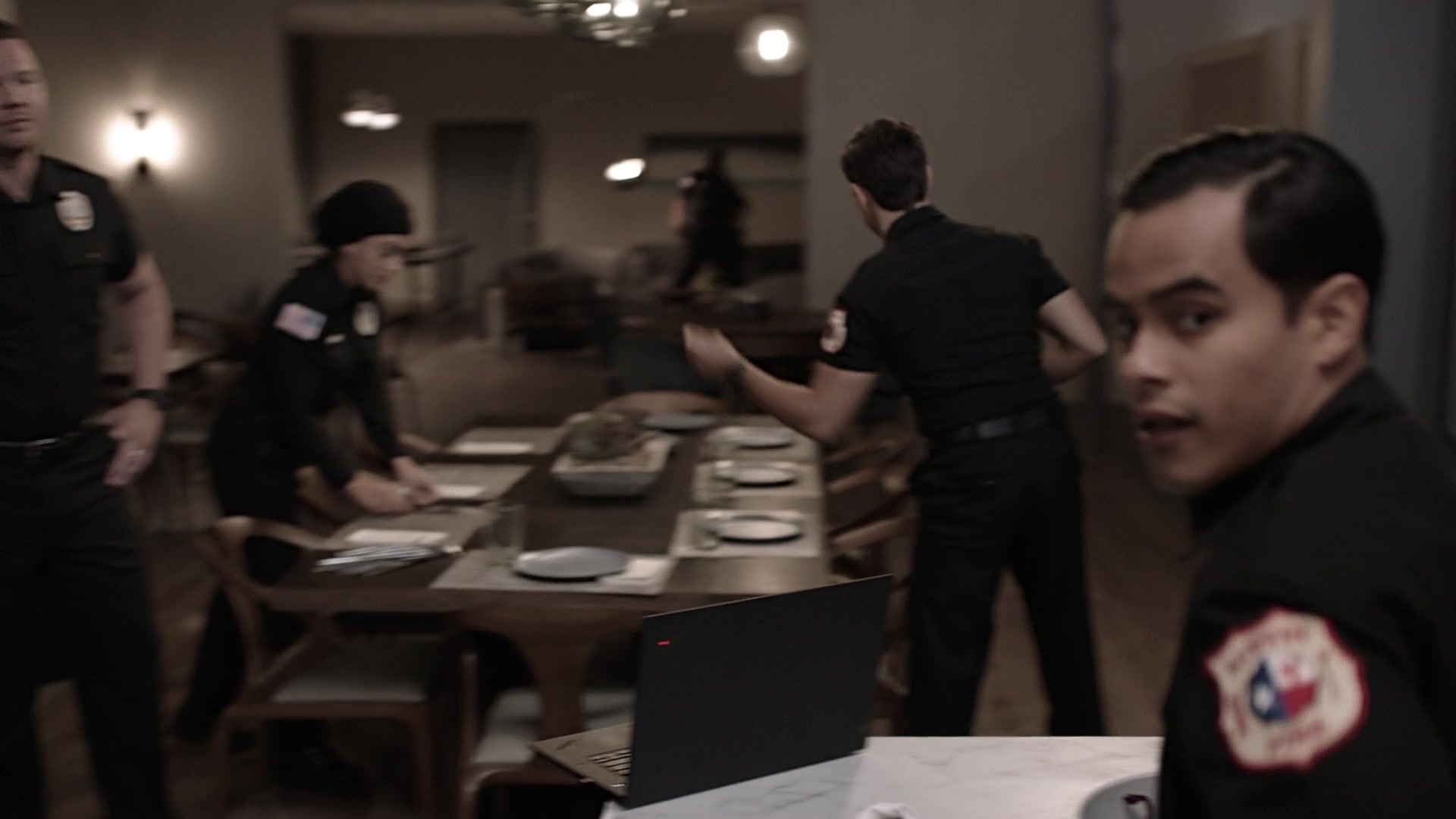 9-1-1_Lone_Star_S01E04_1080p_001345.jpg