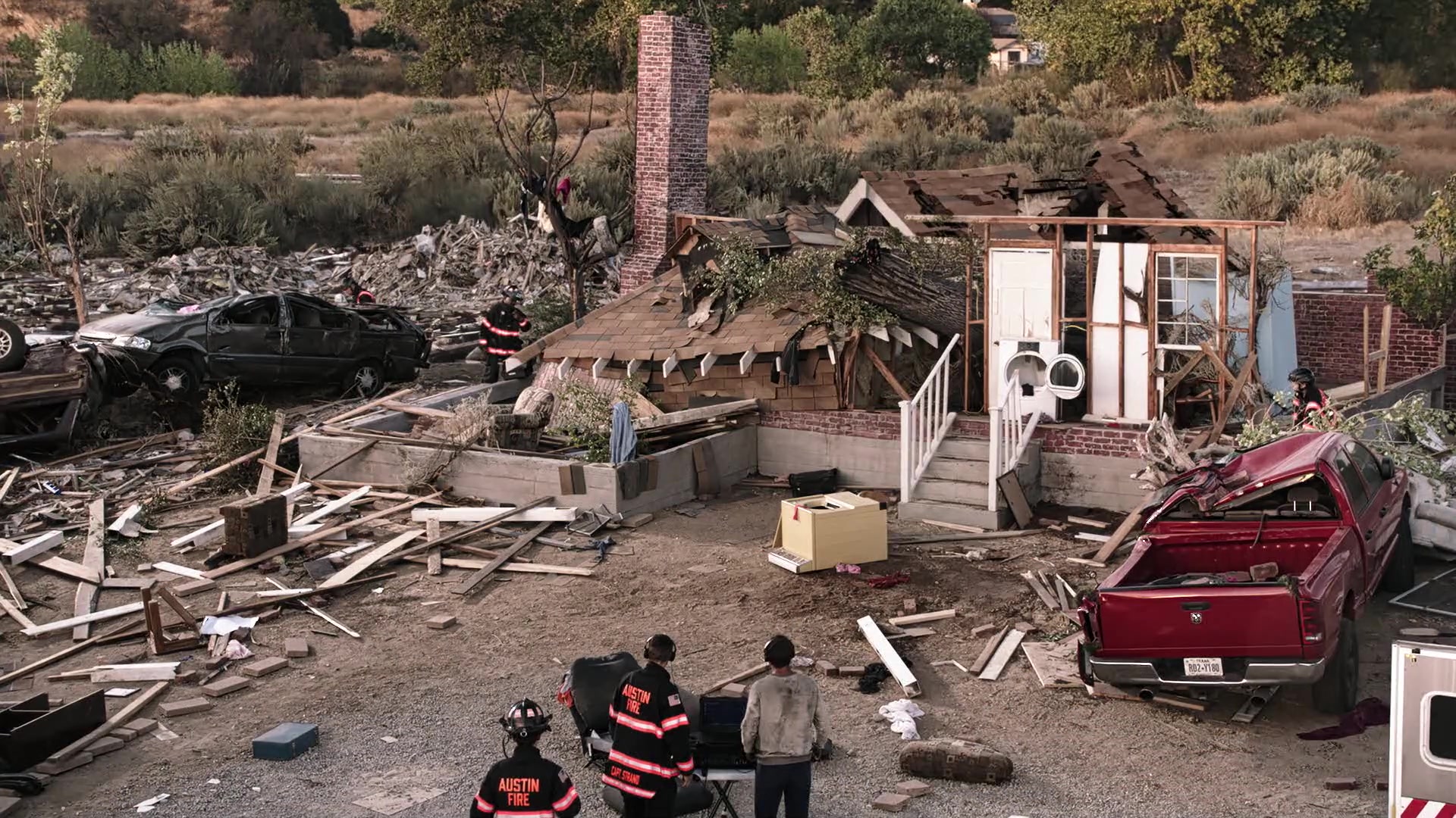 9-1-1_Lone_Star_S01E04_1080p_003304.jpg