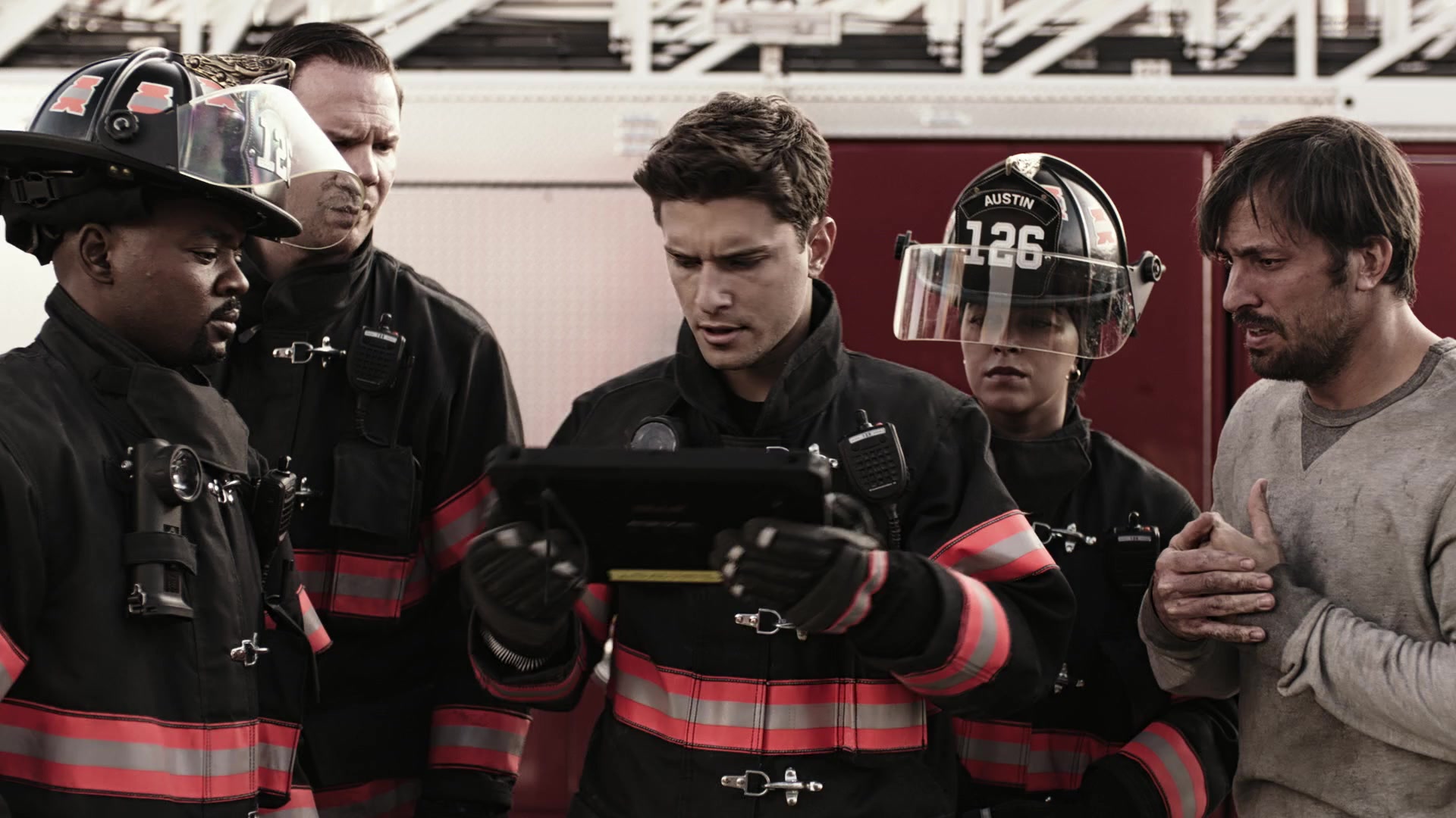 9-1-1_Lone_Star_S01E04_1080p_003582.jpg